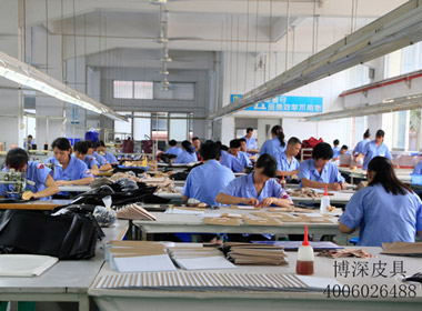 Congratulations to Bosen for Becoming a 3rd Term Vice-chairman Unit of Guangdong Leather & Luggage Circulation Association