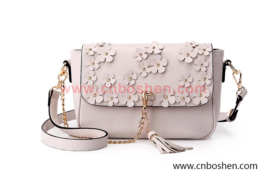 What do you concern the most when looking for a handbag OEM?