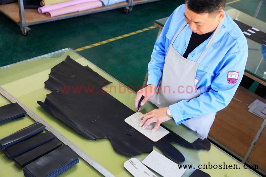 Find a qualified handbag manufacturer in Guangzhou
