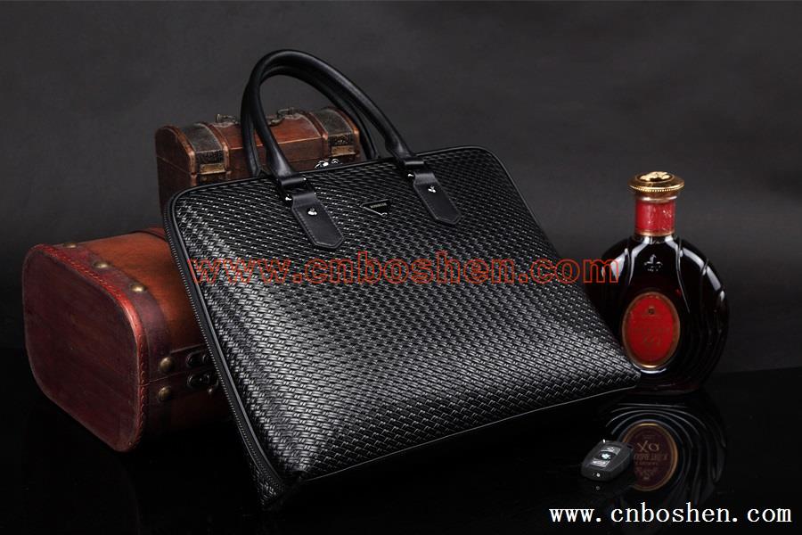Find a handbag manufacturer that provides stylish and useful business leather bags