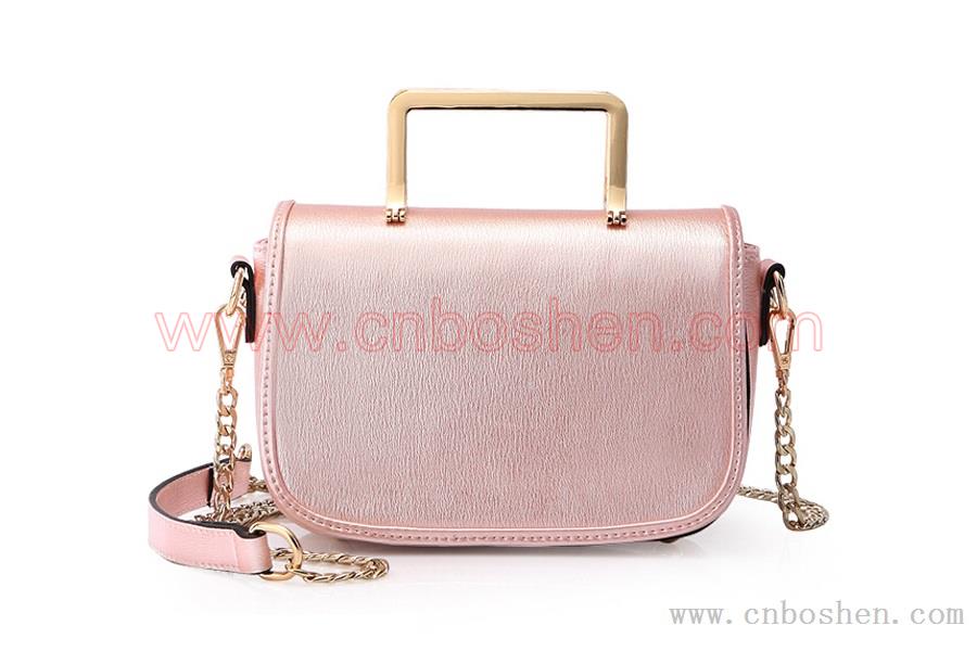 How to check the quality of the handbags customized by handbag manufacturers?