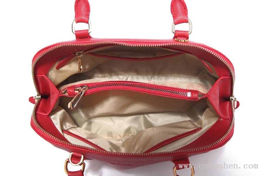A tip from Guangzhou leather goods manufacturers: how to maintain bag zipper?