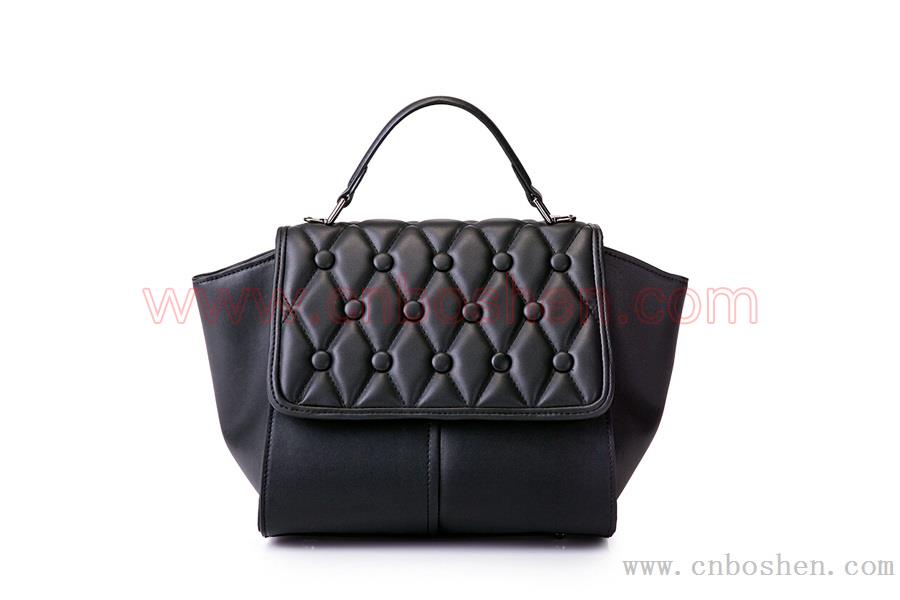 The Australian customer visited Boshen handbag manufacturer again to place an order  for customized leather handbags