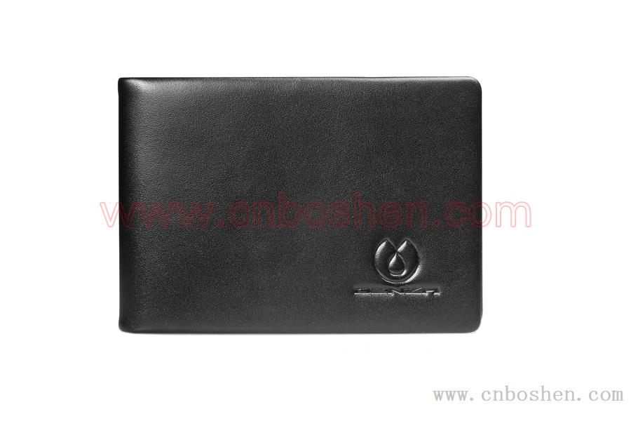 Should we select PU or leather material for making handbags?